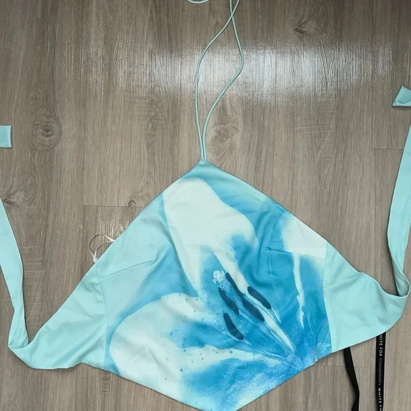 White Fox Top - Picture 2 of 5